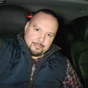 Meet your Posher, Javier